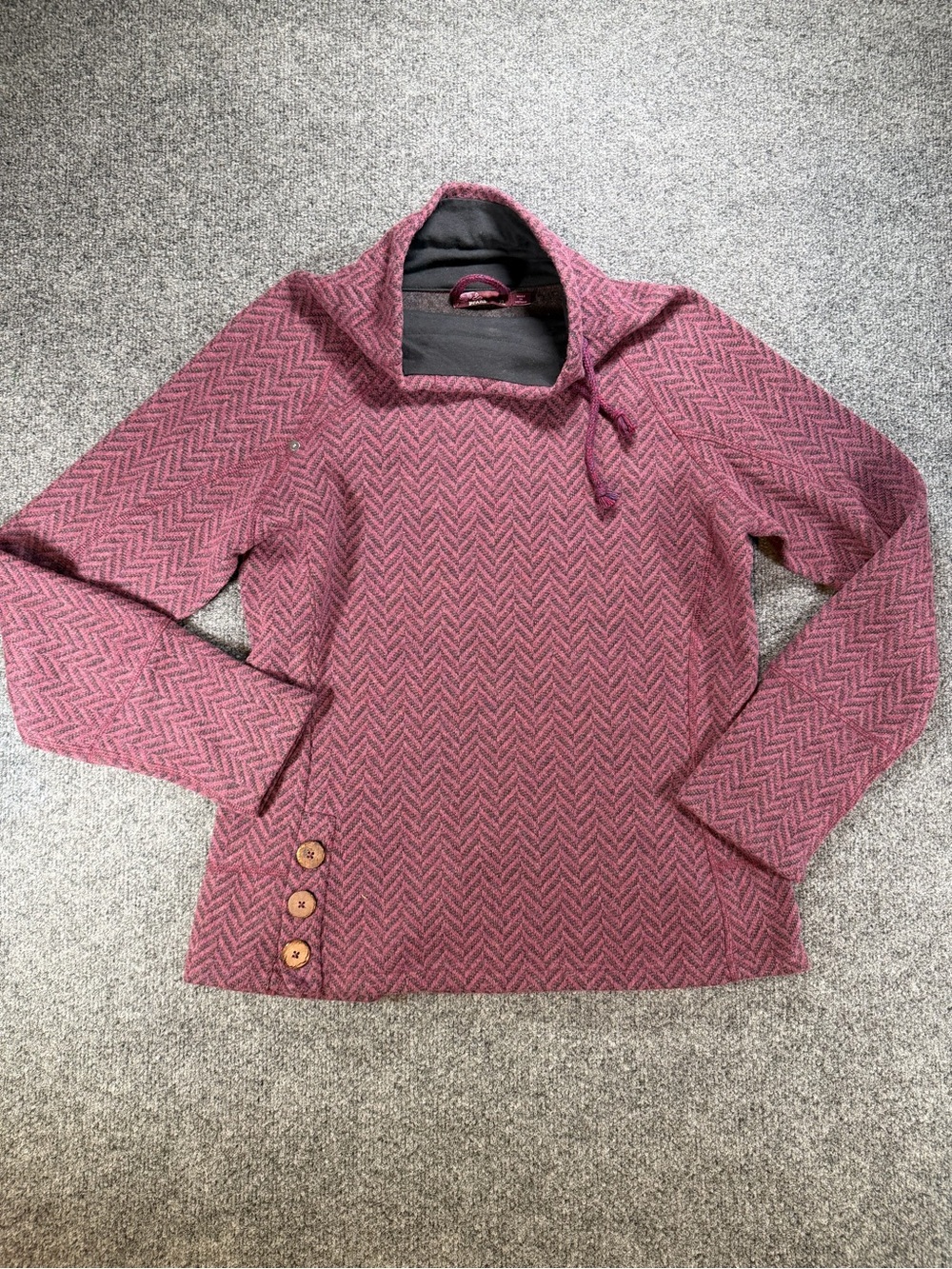 Prana wool Women’s Pink Herringbone Pullover Sweater with Button Detail
